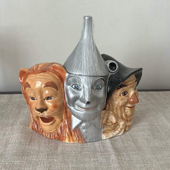 WIZARD OF OZ VINTAGE COOKIE JAR 1997 PREOWNED